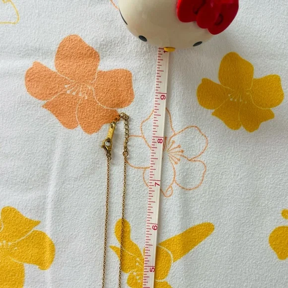 Elegant Gold Fendi Pendant Necklace - Picture 7 of 7